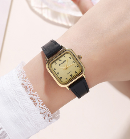Часы наручные Skmei женские кварцевые 2579gold-black